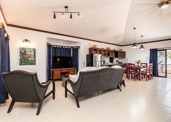 Casita Playa Del Parque San Pedro (Ambergris Caye)