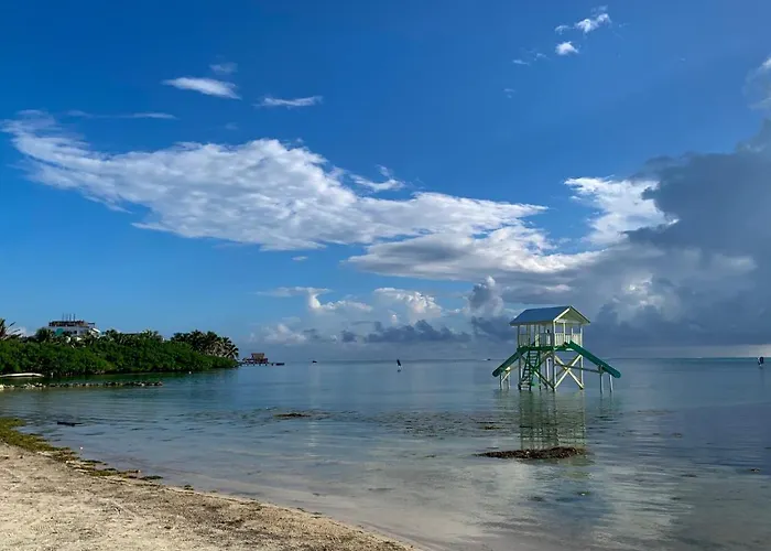 Casita Playa Del Parque San Pedro (Ambergris Caye)